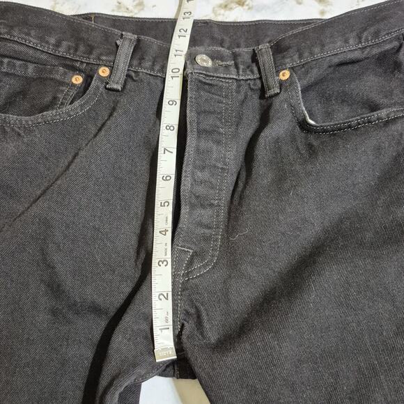 Levi's 501 Jeans Men 32 Black Denim Buttonfly Classic Everyday Casual Straight - Picture 5 of 9